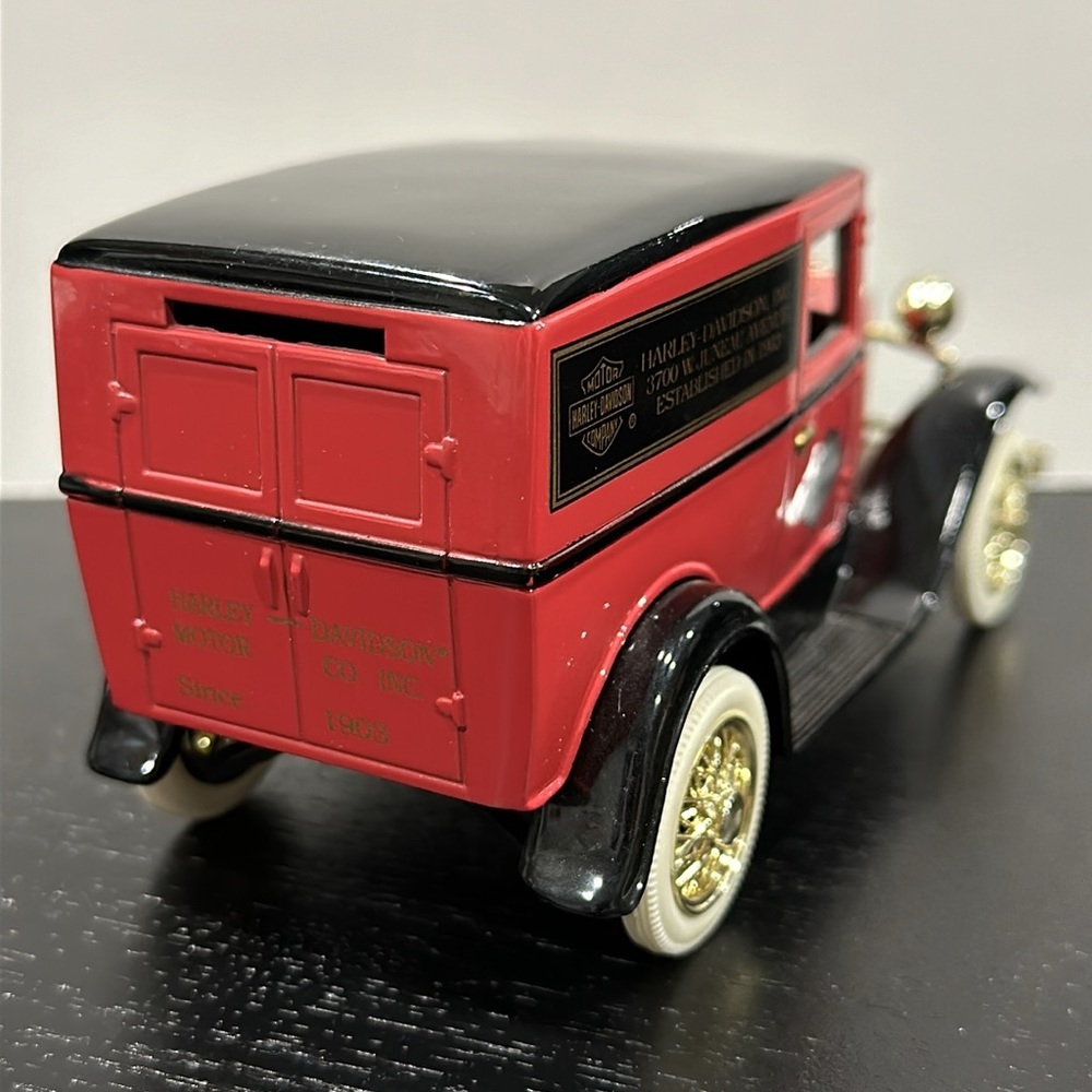 Vintage Limited Edition Harley-Davidson Die Cast Metal Car Coin Bank - Picture 7 of 8